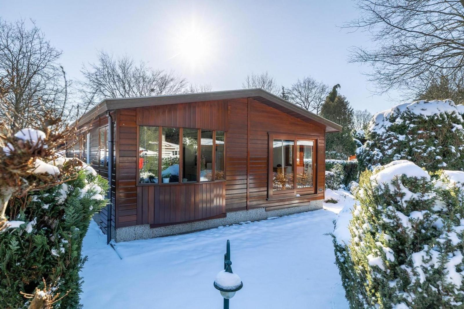 Bungalowpark Het Verscholen Dorp 하르데르웨이크 외부 사진