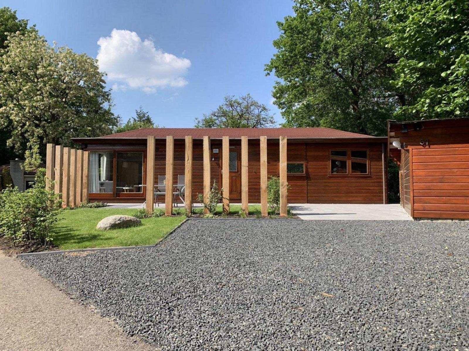 Bungalowpark Het Verscholen Dorp 하르데르웨이크 외부 사진