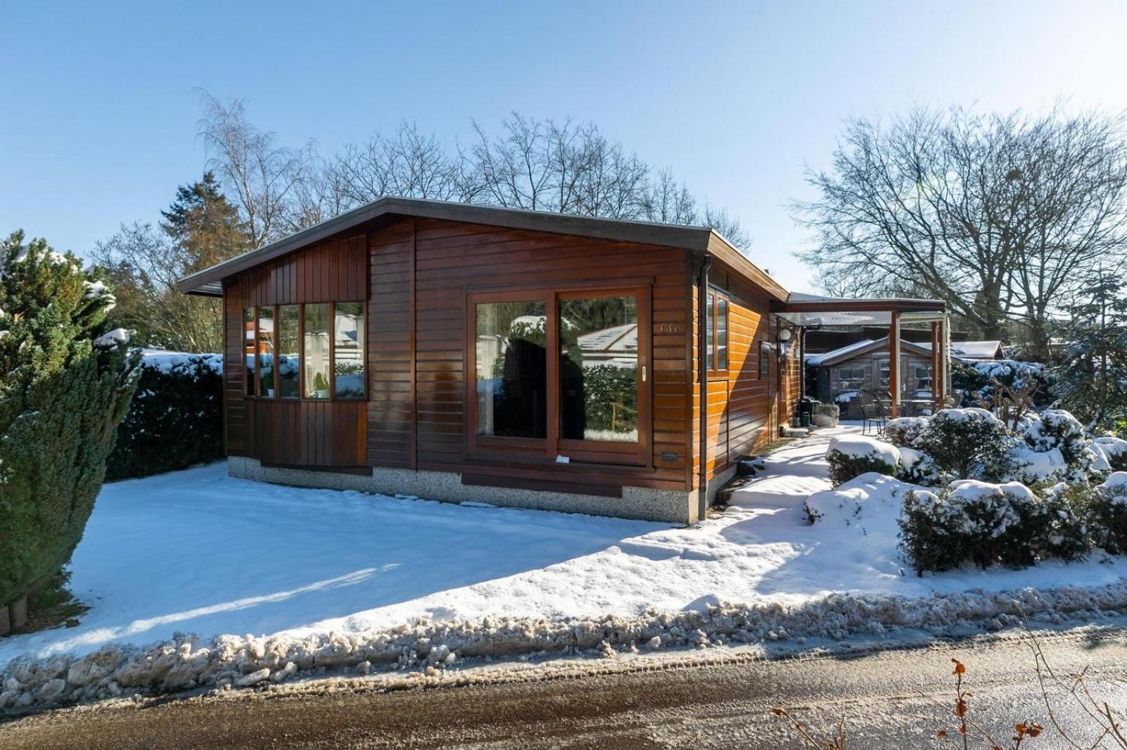 Bungalowpark Het Verscholen Dorp 하르데르웨이크 외부 사진