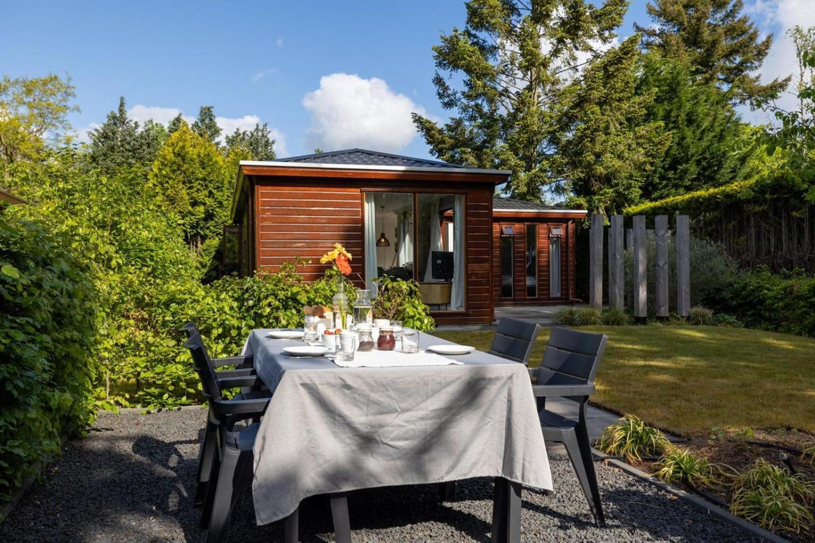 Bungalowpark Het Verscholen Dorp 하르데르웨이크 외부 사진